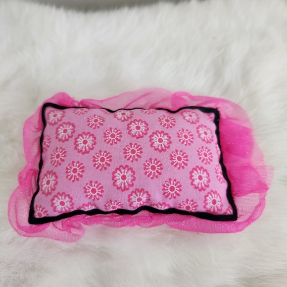 Mattel Barbie Dream House Pink Floral Ruffle Pillow - Bedroom Replacement - Picture 1 of 4